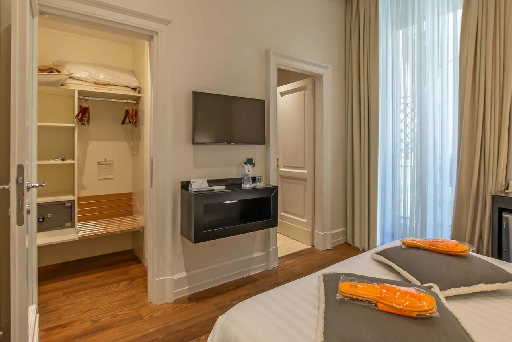 Hotel Isa Рим Екстериор снимка